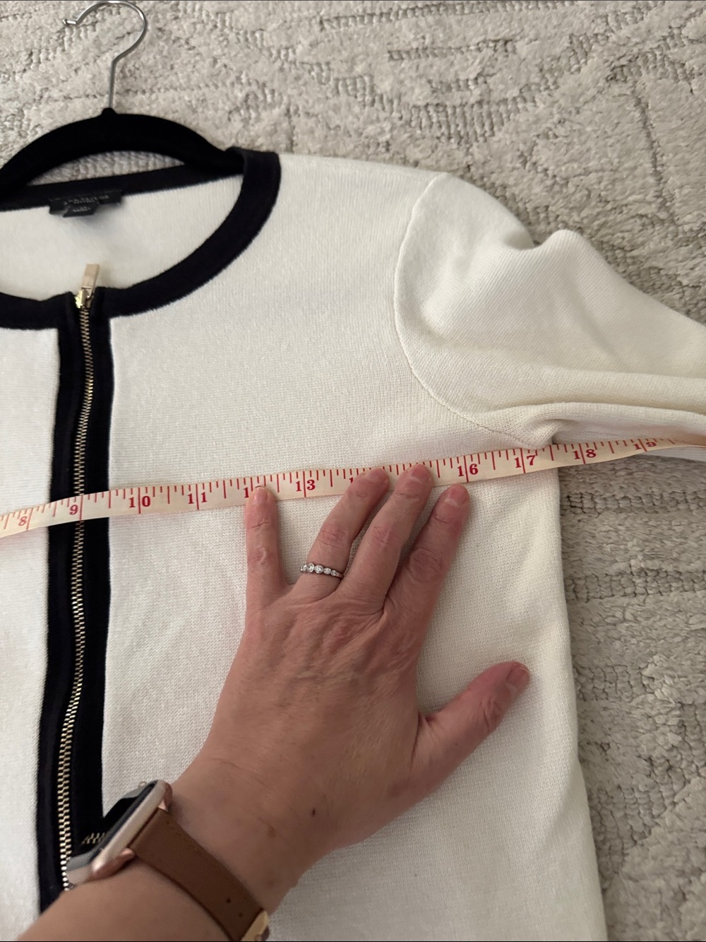 Ann Taylor Factory White Crewneck Zip Cardigan with Black Trim - size XS - Picture 7 of 8